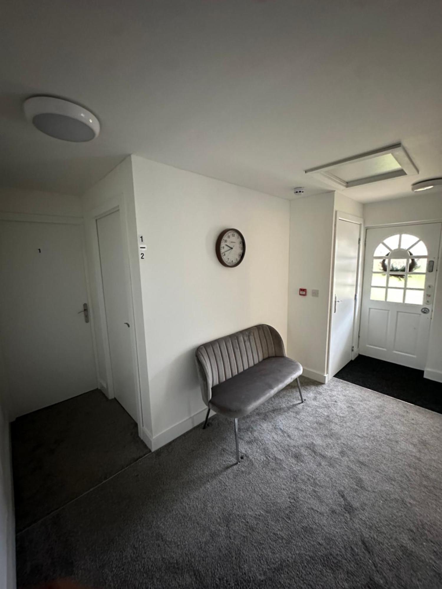 Selborne Studios Off Road Gated Parking Coventry Exterior foto